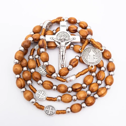 Rozaniec_benedykt_inny-1 kopia.webp